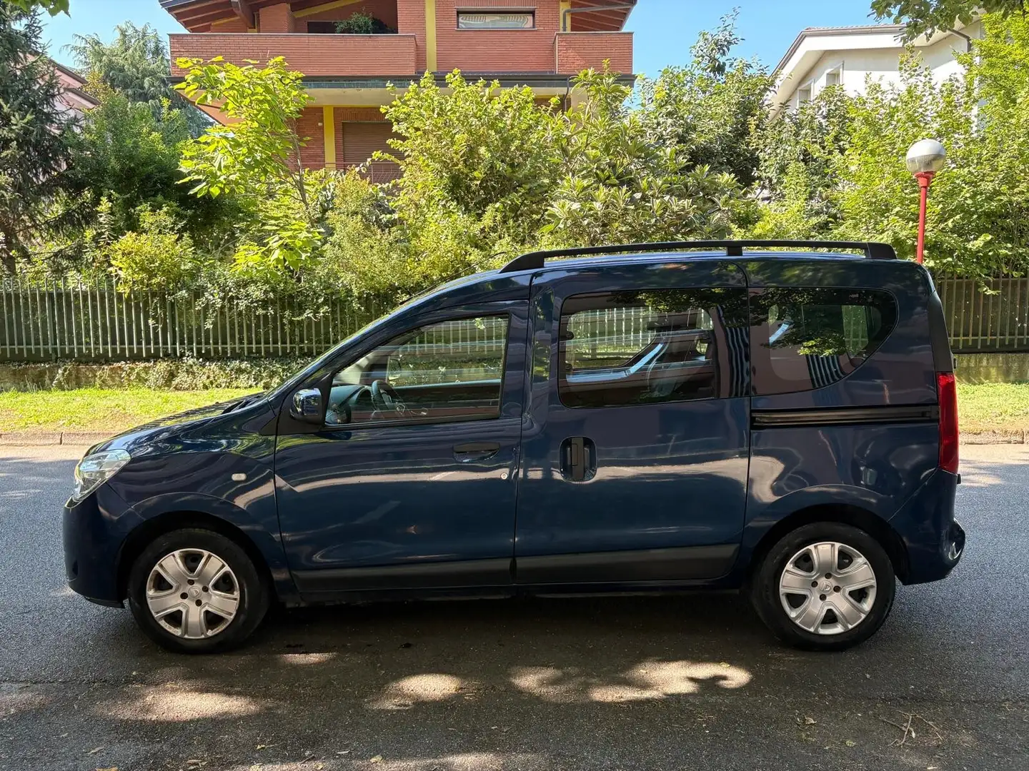 Dacia Dokker 1.5 dCi 8V 90CV Start&Stop Lauréate Blu/Azzurro - 2