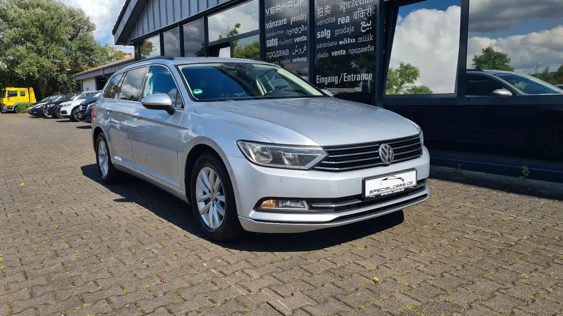 Volkswagen Passat Variant Comfortline - Navi - sauber Silber - 1