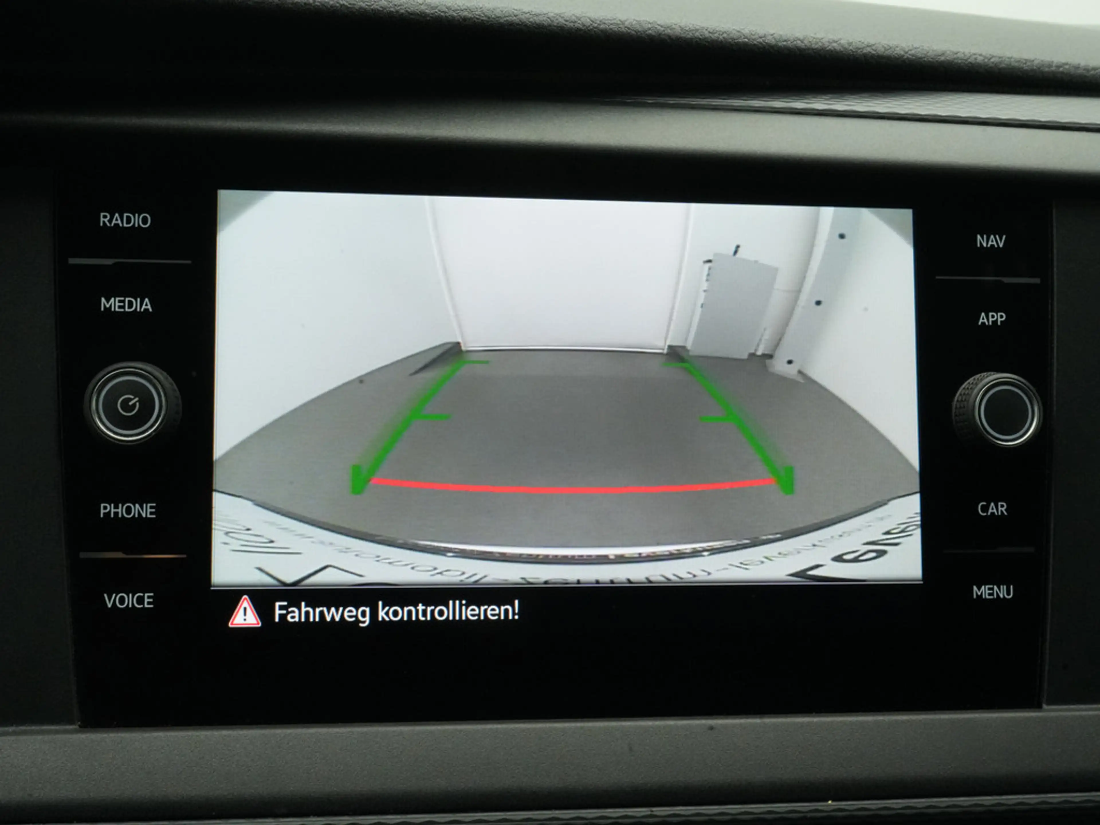 Volkswagen T6.1 Multivan Family 7 SITZER CARPLAY KAM — photo 9
