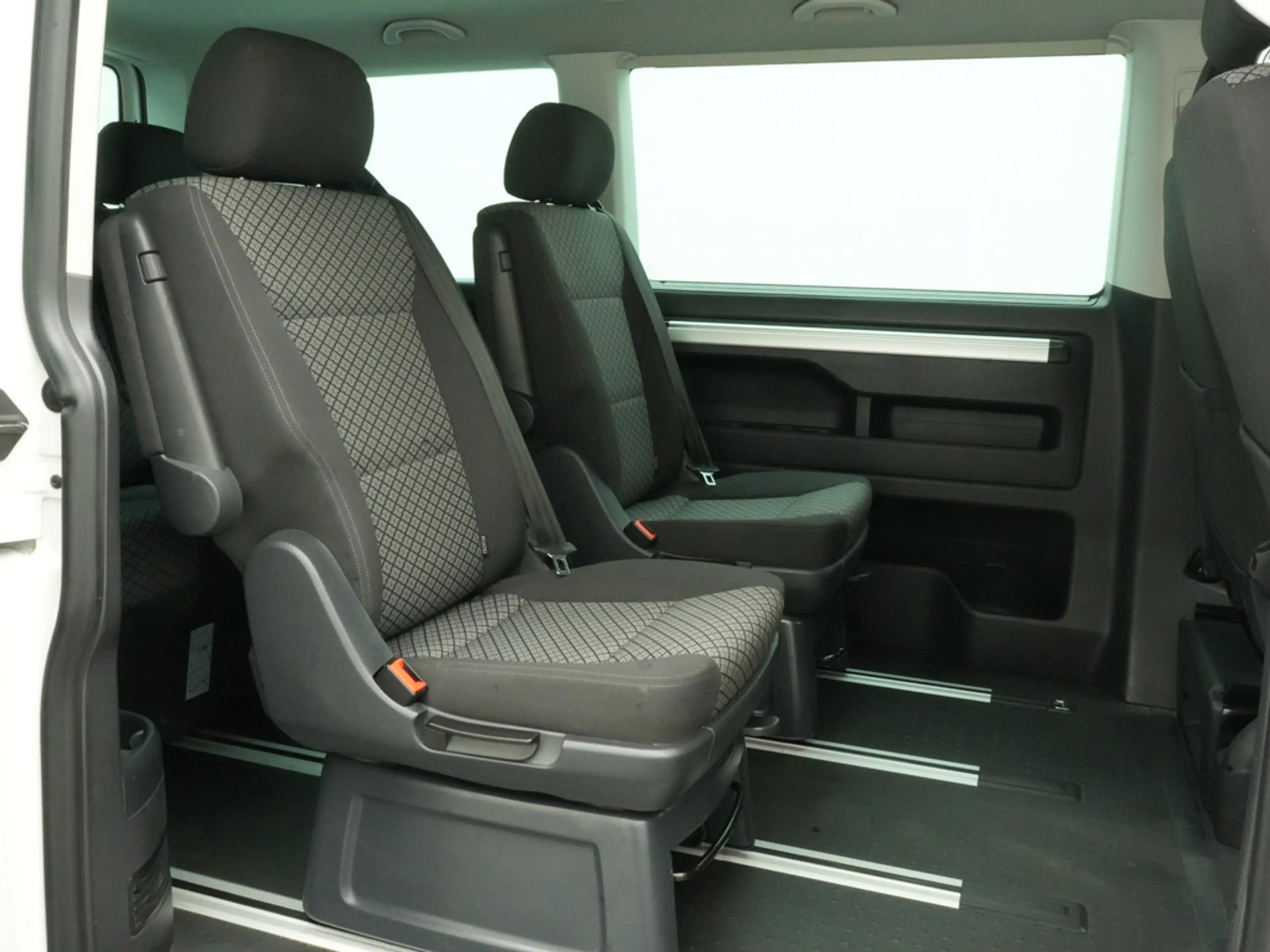 Volkswagen T6.1 Multivan Family 7 SITZER CARPLAY KAM — photo 12