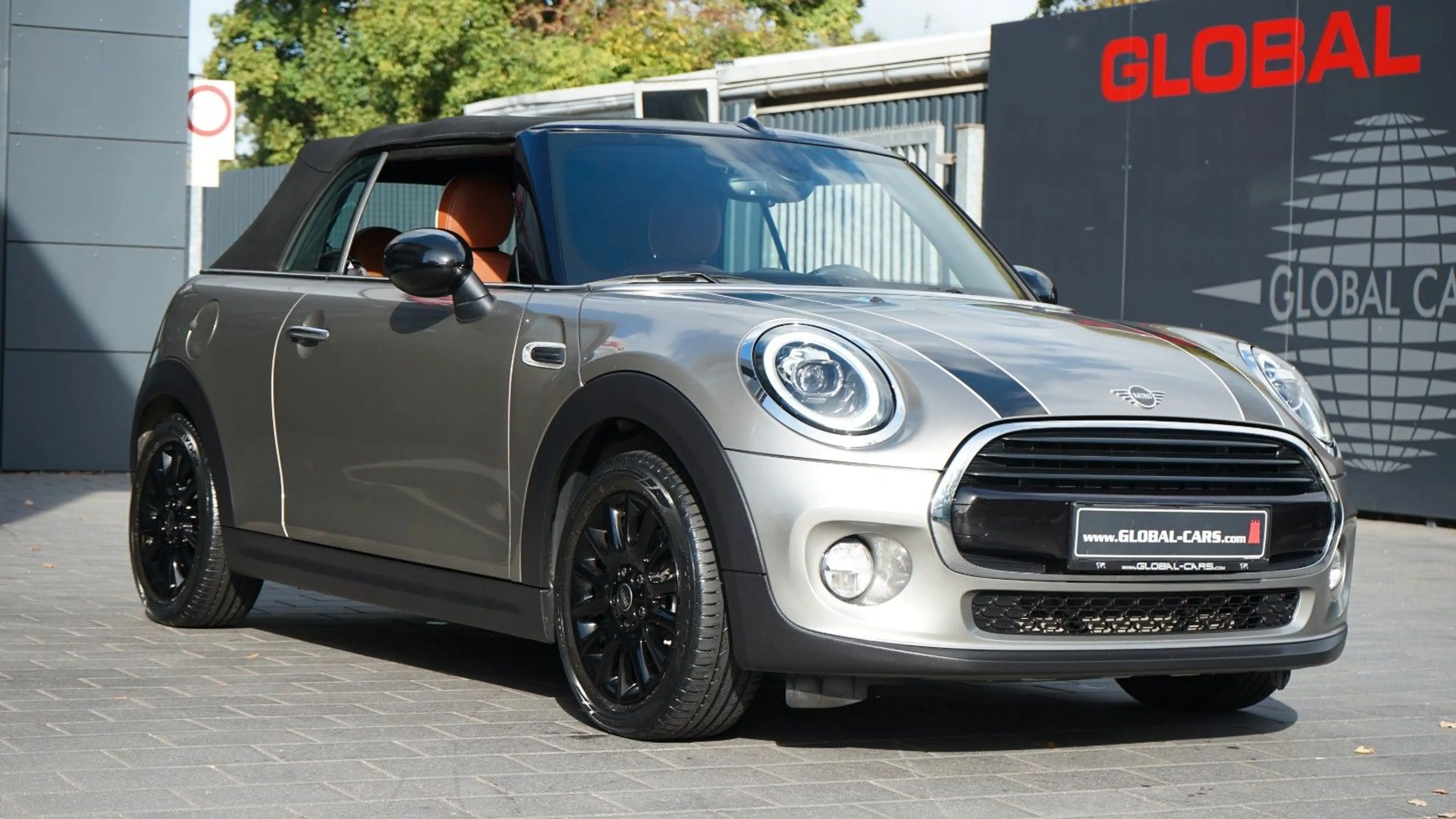 MINI Cooper Cabrio COOPER CABRIO CHILI *LEDER CHESTER*LED*NAVI* — photo 2
