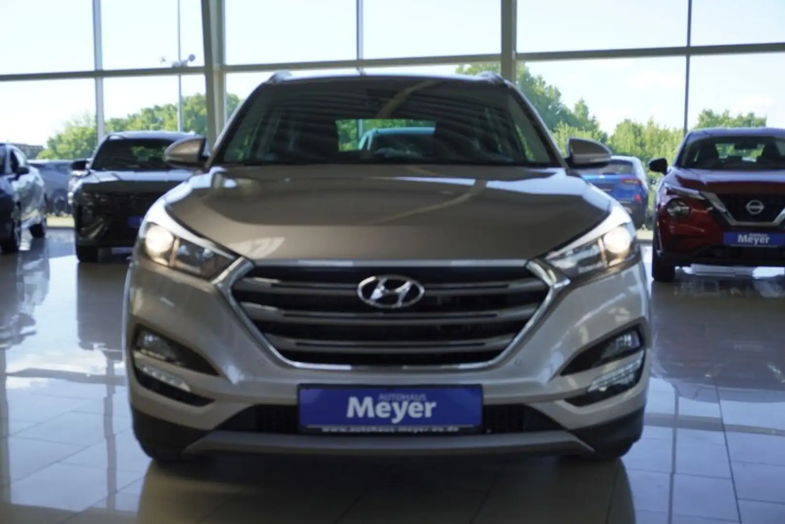 Hyundai TUCSON 1.6 177PS 4WD Aut.8*Alu/Navi/Winterp. Weiß - 2