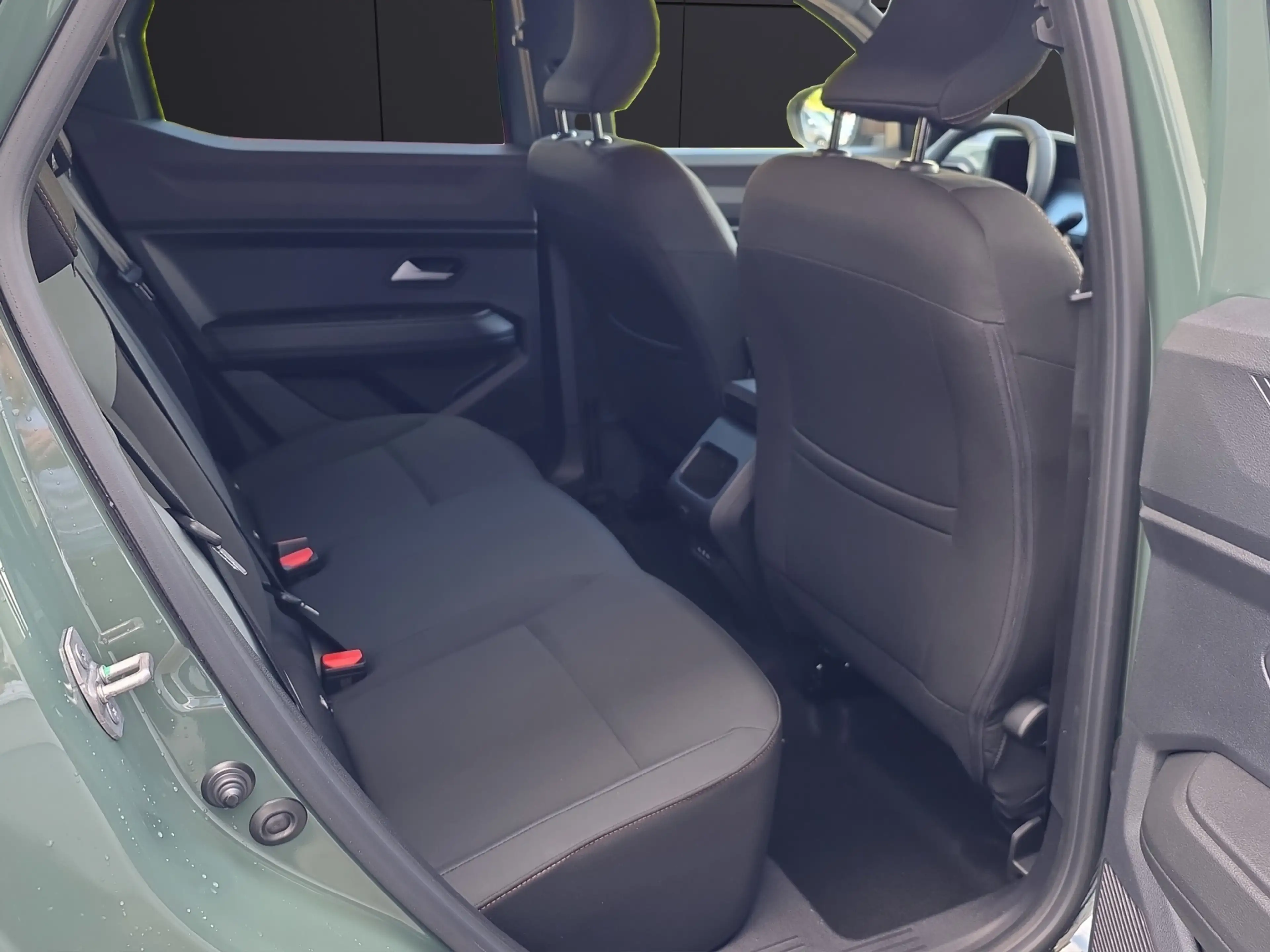 Dacia Duster Extreme hybrid 155 Navi Rückfahrkamera Sitzheizung — photo 7