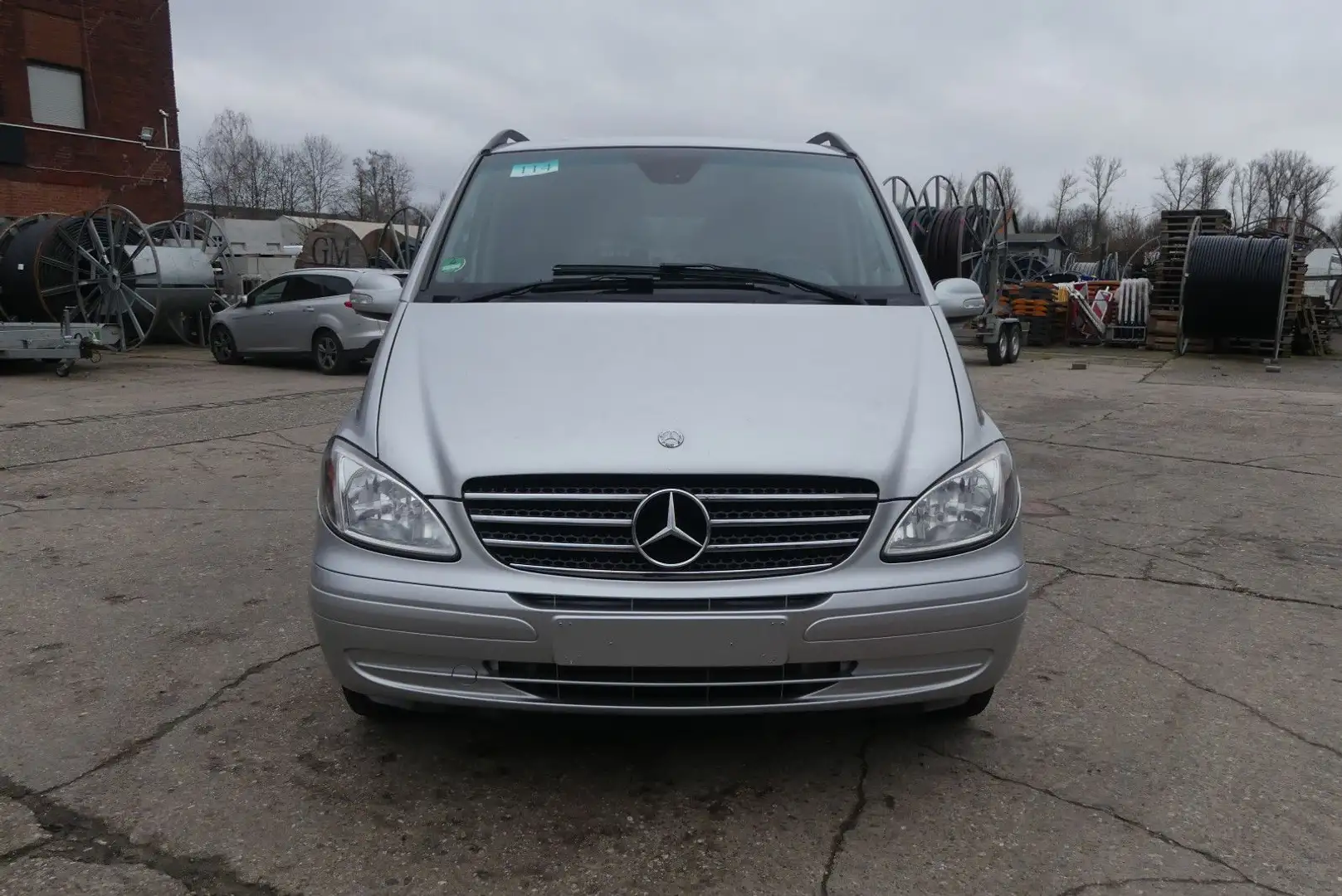 Mercedes-Benz Viano 2.2 Kompakt*Tempo*2xKlima*Navi*AHK*6-Sitze Silber - 2