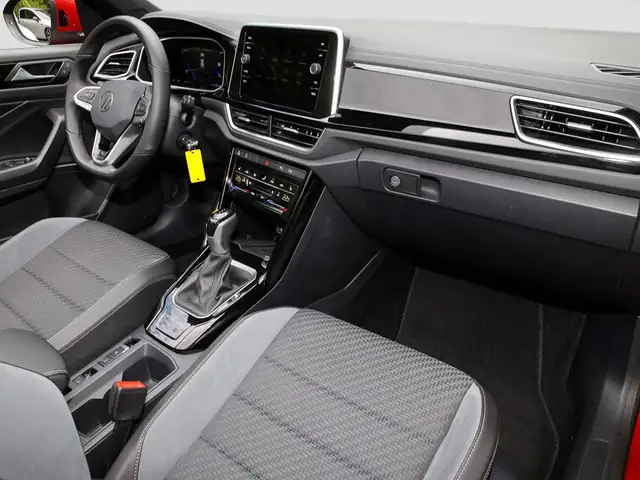 Volkswagen T-Roc view 10