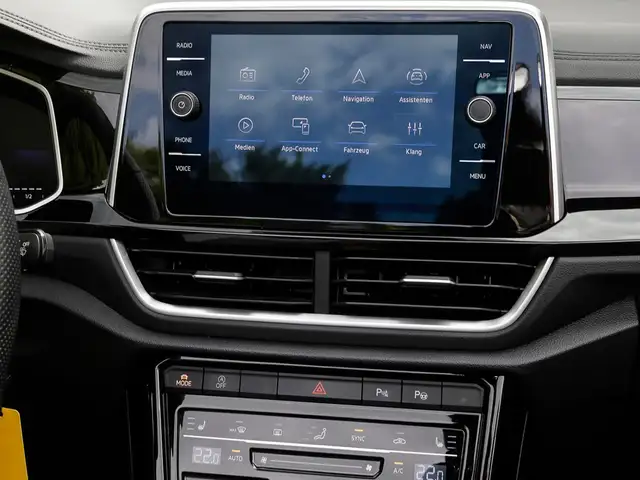 Volkswagen T-Roc view 15