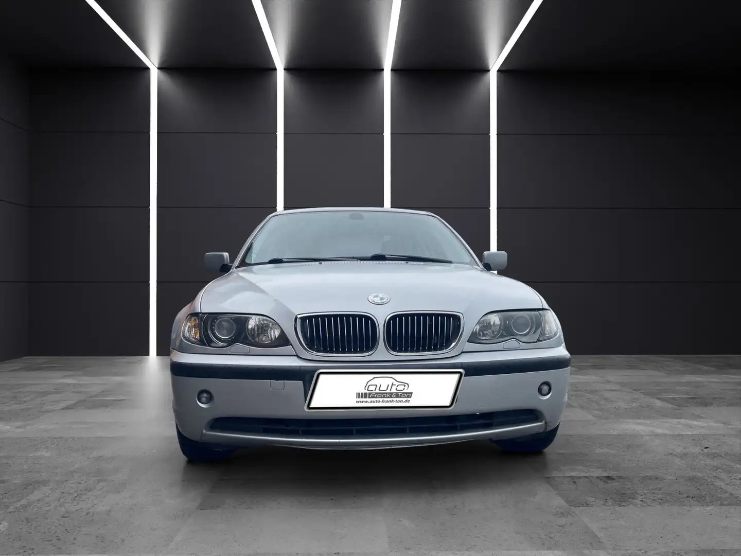 BMW 320 Lim. Navi*Xenon*Shzg*Klimaauto - 2