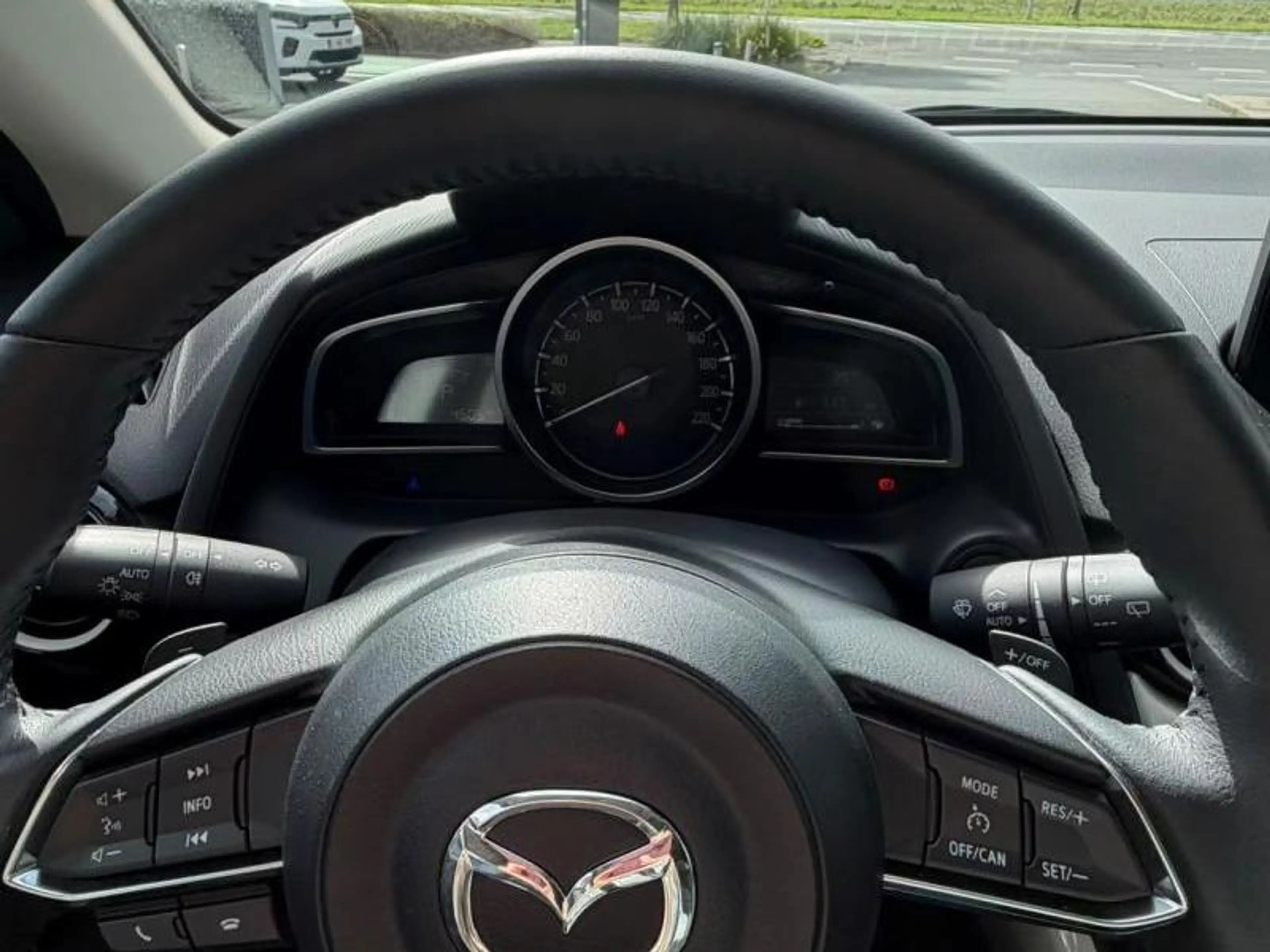 Mazda 2 Exclusive-Line — photo 8