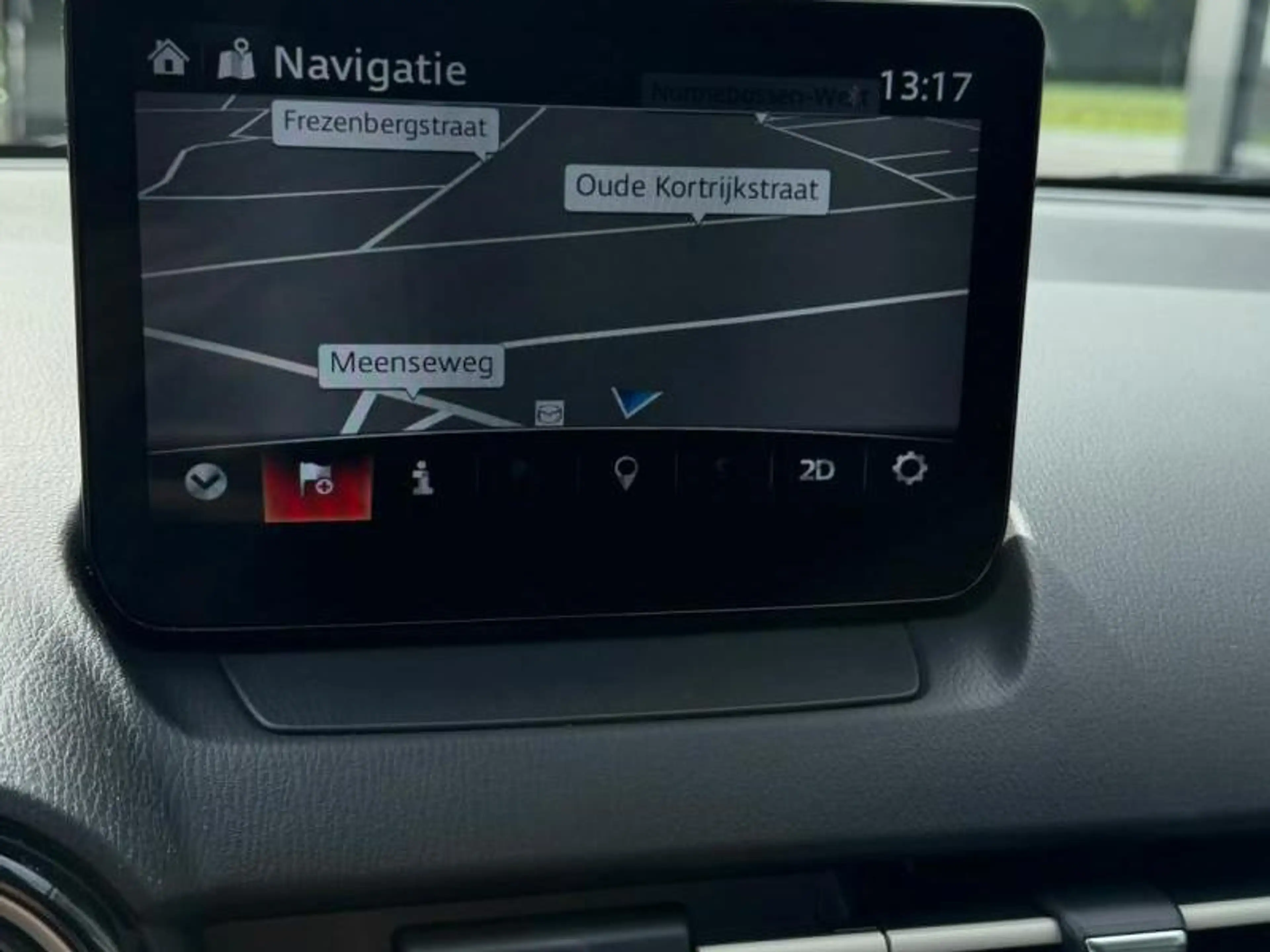 Mazda 2 Exclusive-Line — photo 14