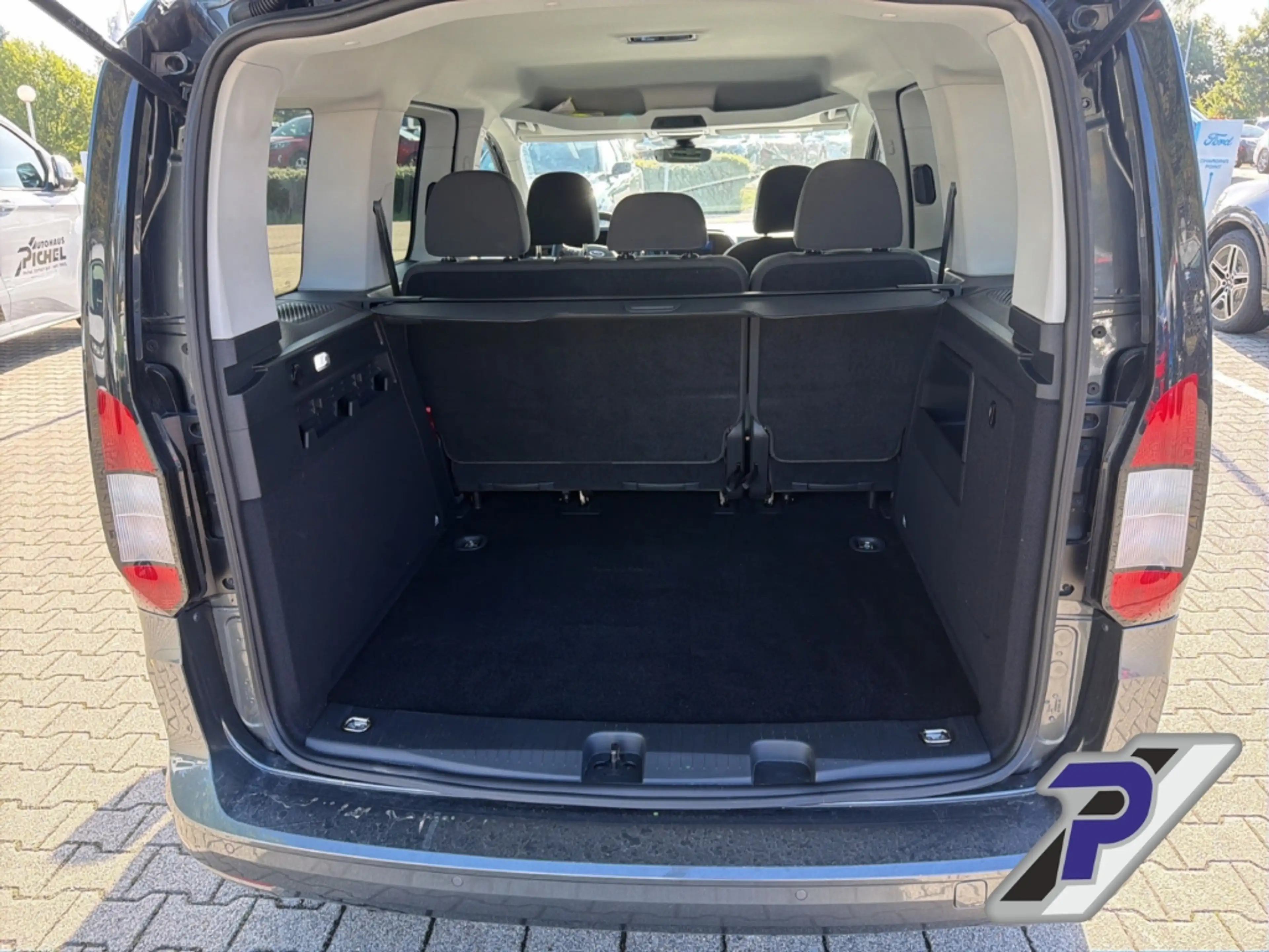 Ford Tourneo Connect Titanium L2 7-Sitzer +LM-Felgen+AKTIONSFAHRZEUG — photo 10