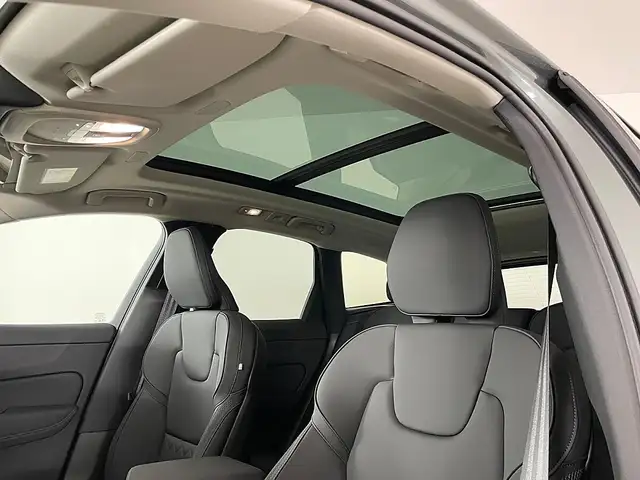 Volvo XC60 T6 AWD PHEV 4 Life 18,8kWh Ultra Dark Aut. | St... Ansicht 21