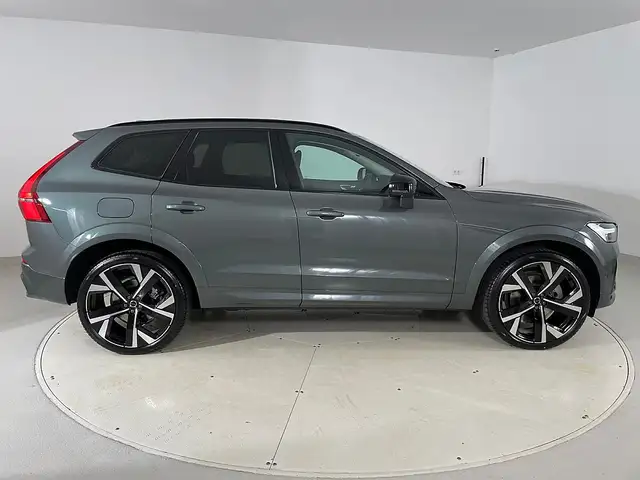 Volvo XC60 T6 AWD PHEV 4 Life 18,8kWh Ultra Dark Aut. | St... Ansicht 7