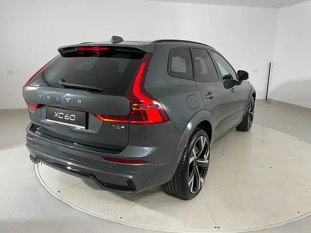 Volvo XC60 T6 AWD PHEV 4 Life 18,8kWh Ultra Dark Aut. | St... Ansicht 6