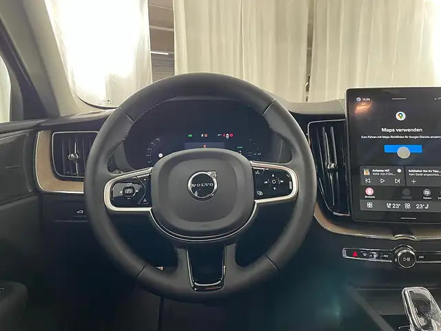 Volvo XC60 T6 AWD PHEV 4 Life 18,8kWh Ultra Dark Aut. | St... Ansicht 14