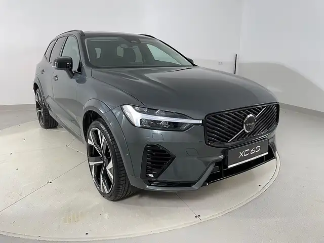 Volvo XC60 T6 AWD PHEV 4 Life 18,8kWh Ultra Dark Aut. | St... Ansicht 8