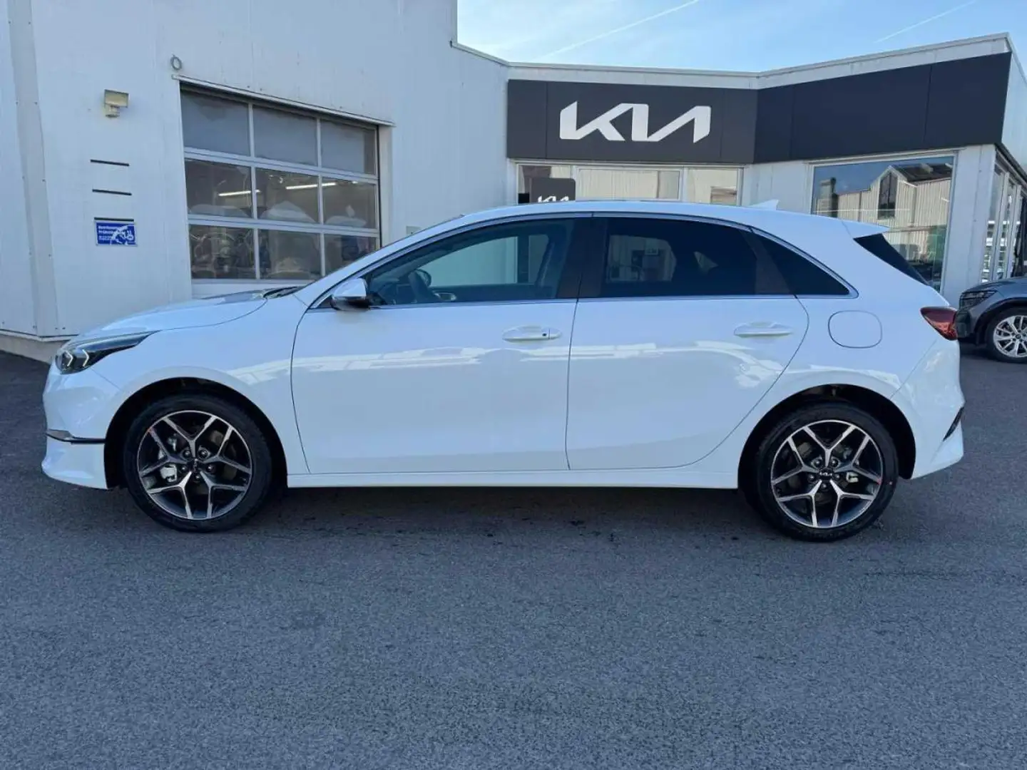 Kia Ceed / cee'd Ultimate 1.5T 48V DCT +LED Weiß - 2