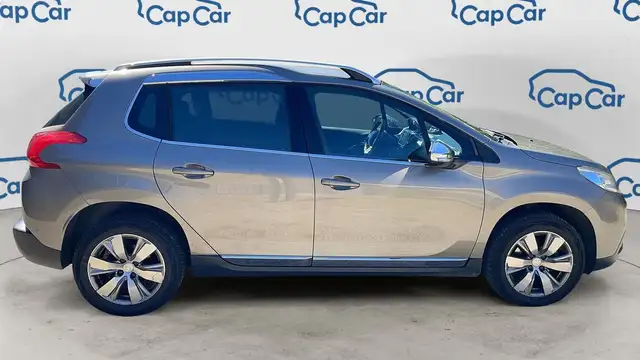 Peugeot 2008 view 4