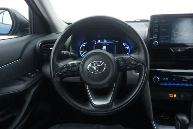 Toyota Yaris Cross view 11