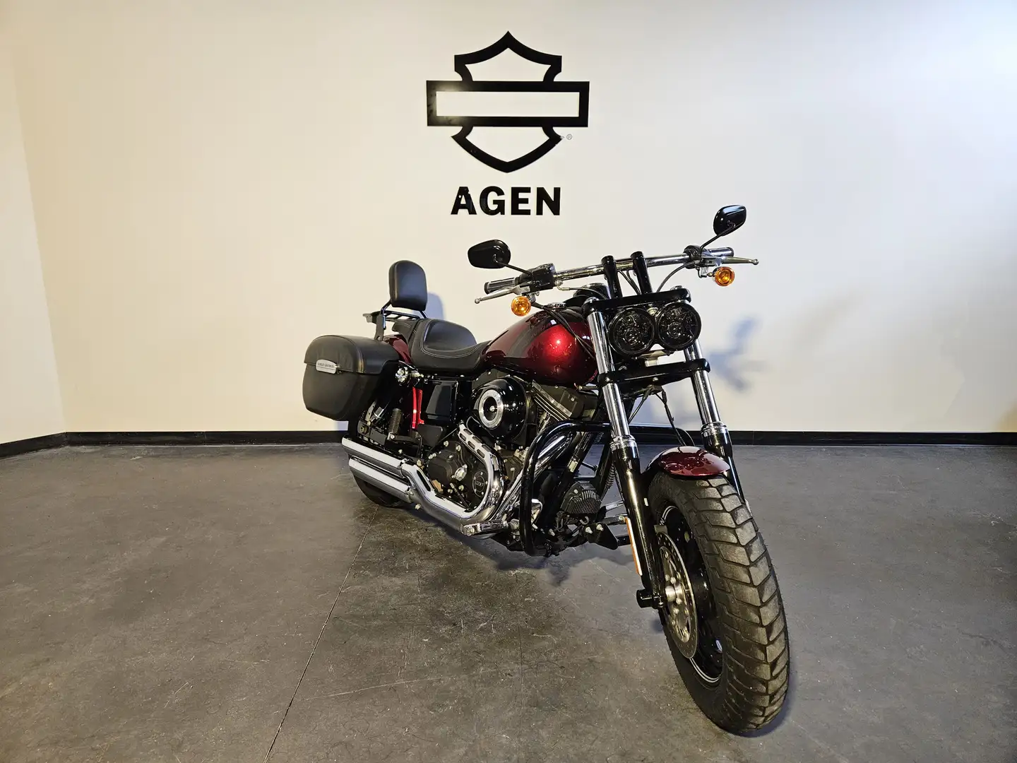 Harley-Davidson Dyna Fat Bob Red - 1