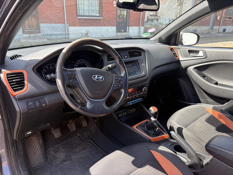 Hyundai i20 i20 1.2i Lounge — photo 7