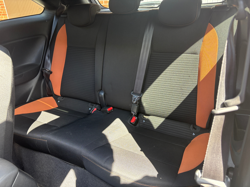 Hyundai i20 i20 1.2i Lounge — photo 12