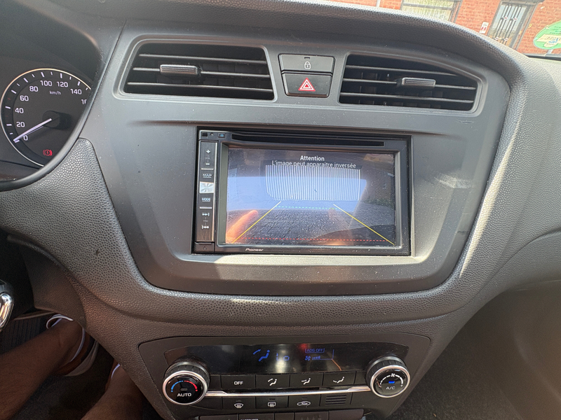 Hyundai i20 i20 1.2i Lounge — photo 10