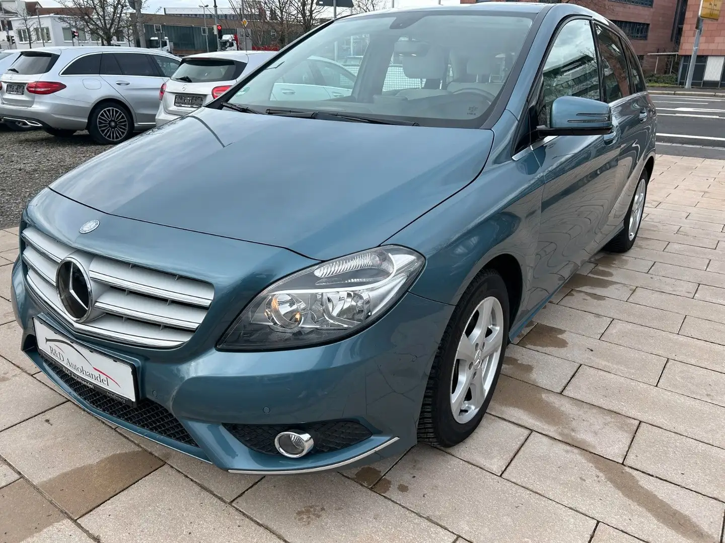 Mercedes-Benz B 200 B -Klasse Automatik 1Hand Blau - 1