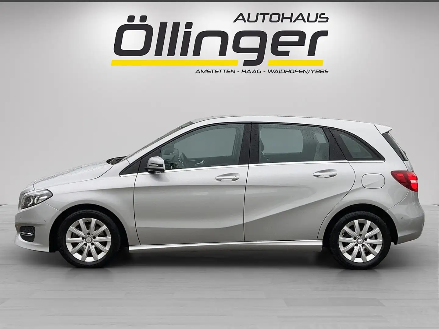 Mercedes-Benz B 200 d Aut. Erstbesitz + Navi + LED + viele Extras! Silber - 2