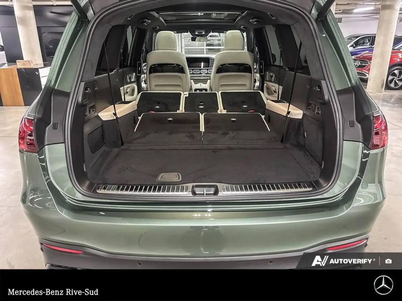 Mercedes-Benz GLS снимка Mercedes-Benz GLS
