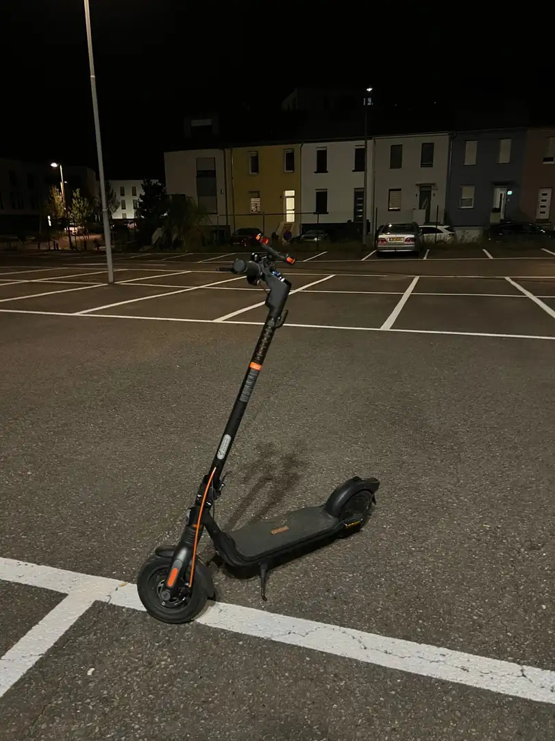 Segway F2 pro 55km per charge - 1