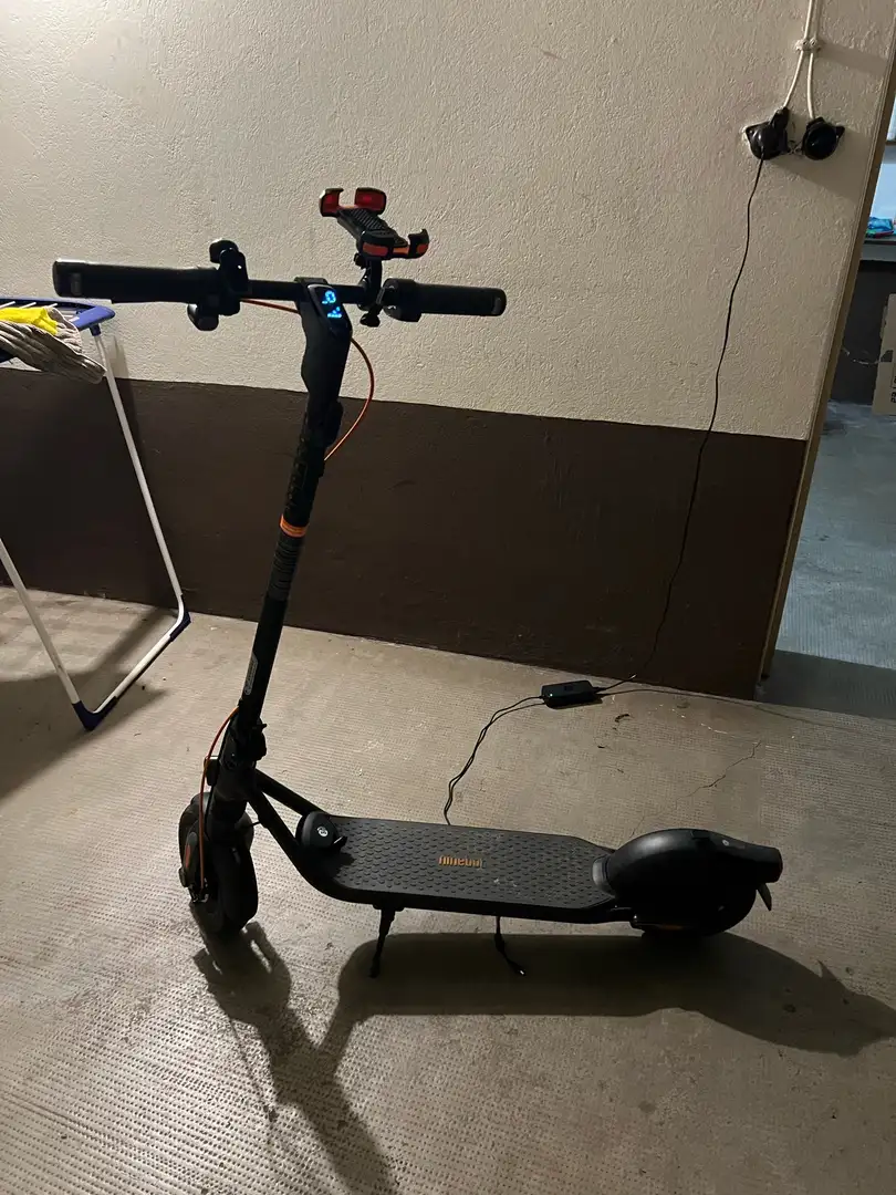 Segway F2 pro     55km  per charge - 2