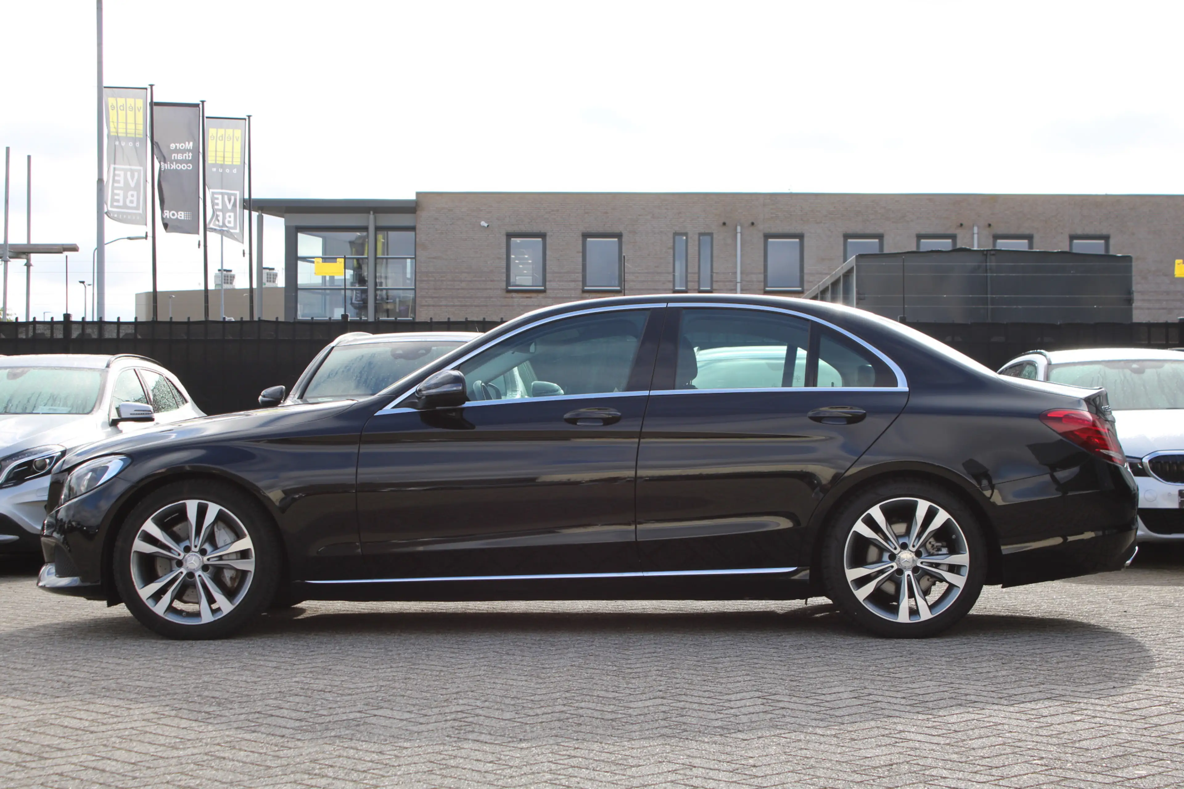 Mercedes-Benz C 350 350e Avantgarde NAVI TREKHAAK CAMERA LUCHTVERING 1 — photo 9