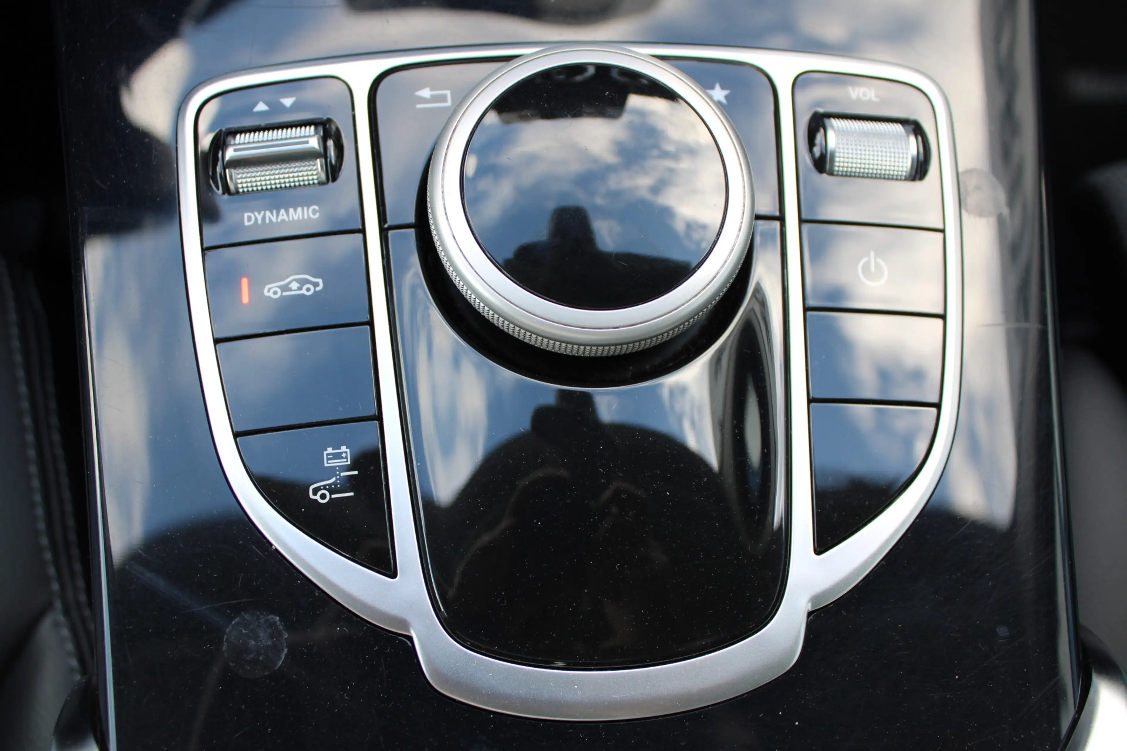 Mercedes-Benz C 350 350e Avantgarde NAVI TREKHAAK CAMERA LUCHTVERING 1 — photo 21