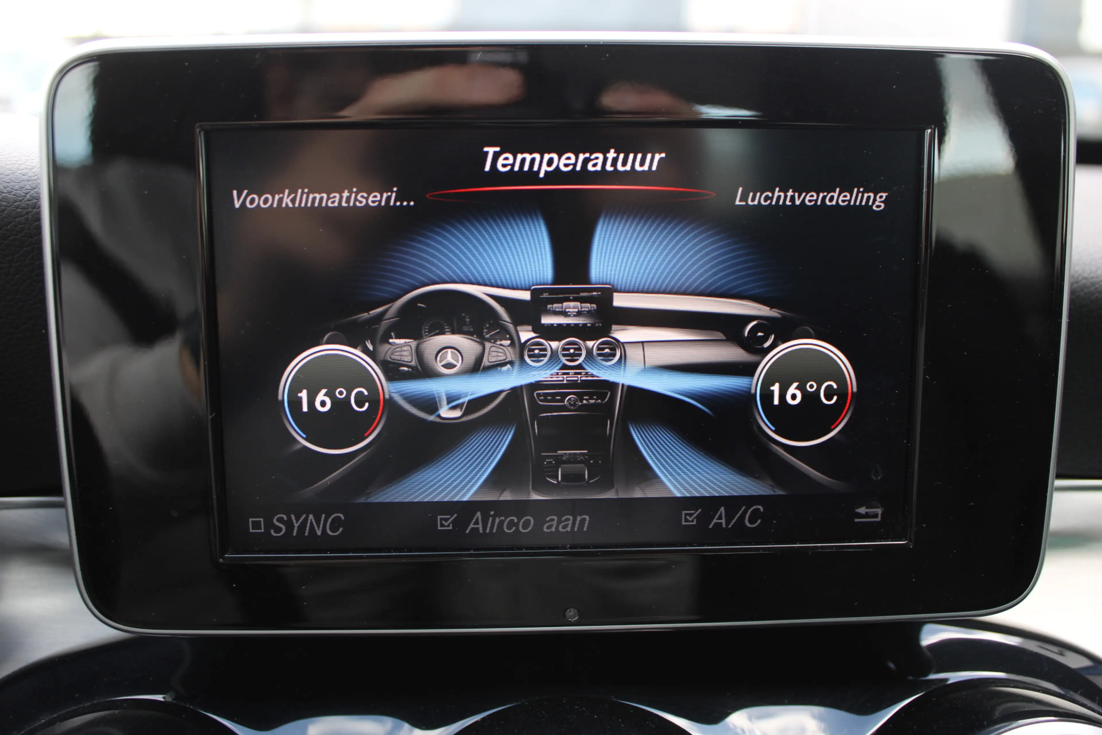 Mercedes-Benz C 350 350e Avantgarde NAVI TREKHAAK CAMERA LUCHTVERING 1 — photo 19