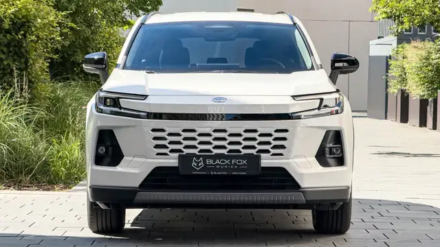 Toyota Rav 4 view 4