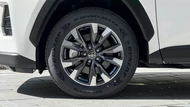 Toyota Rav 4 view 15