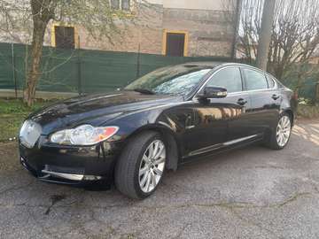 XF 3.0 V6 Premium Luxury auto GPL