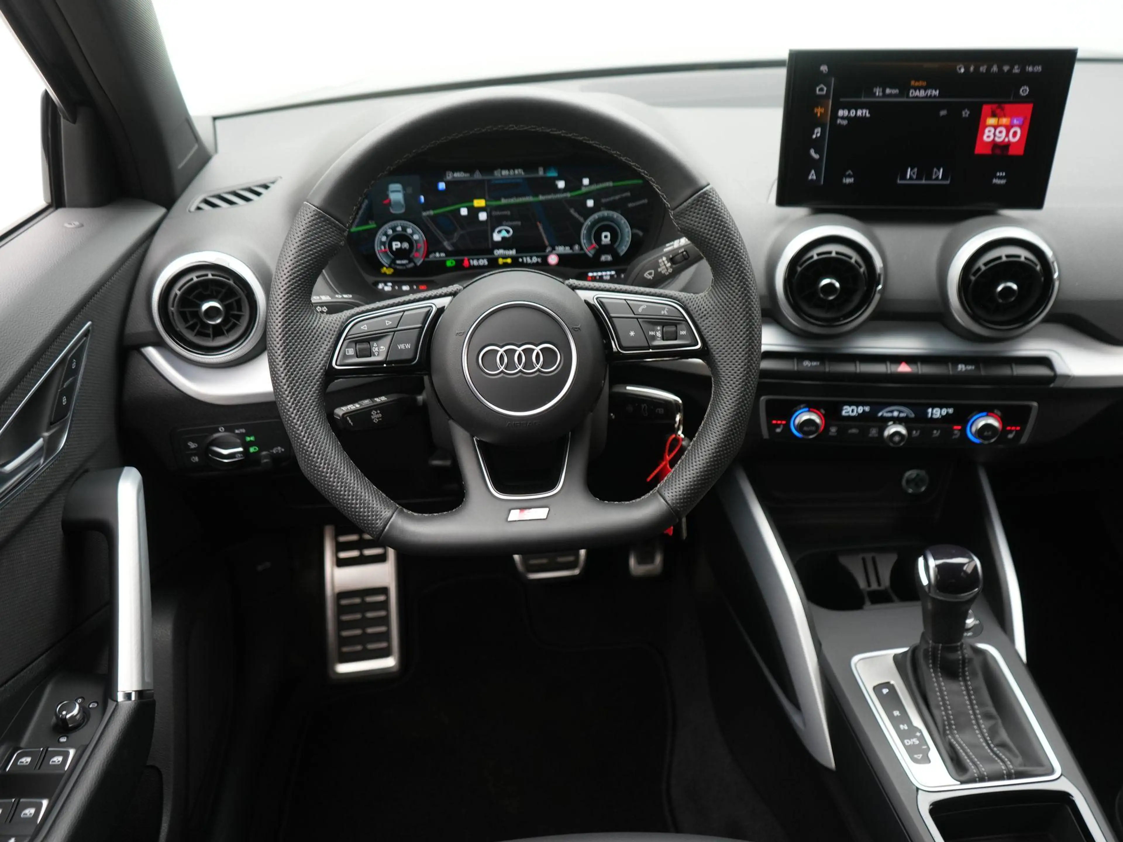 Audi Q2 35 TFSI S Edition S-Line | Zwart optiek | Virtual — photo 10