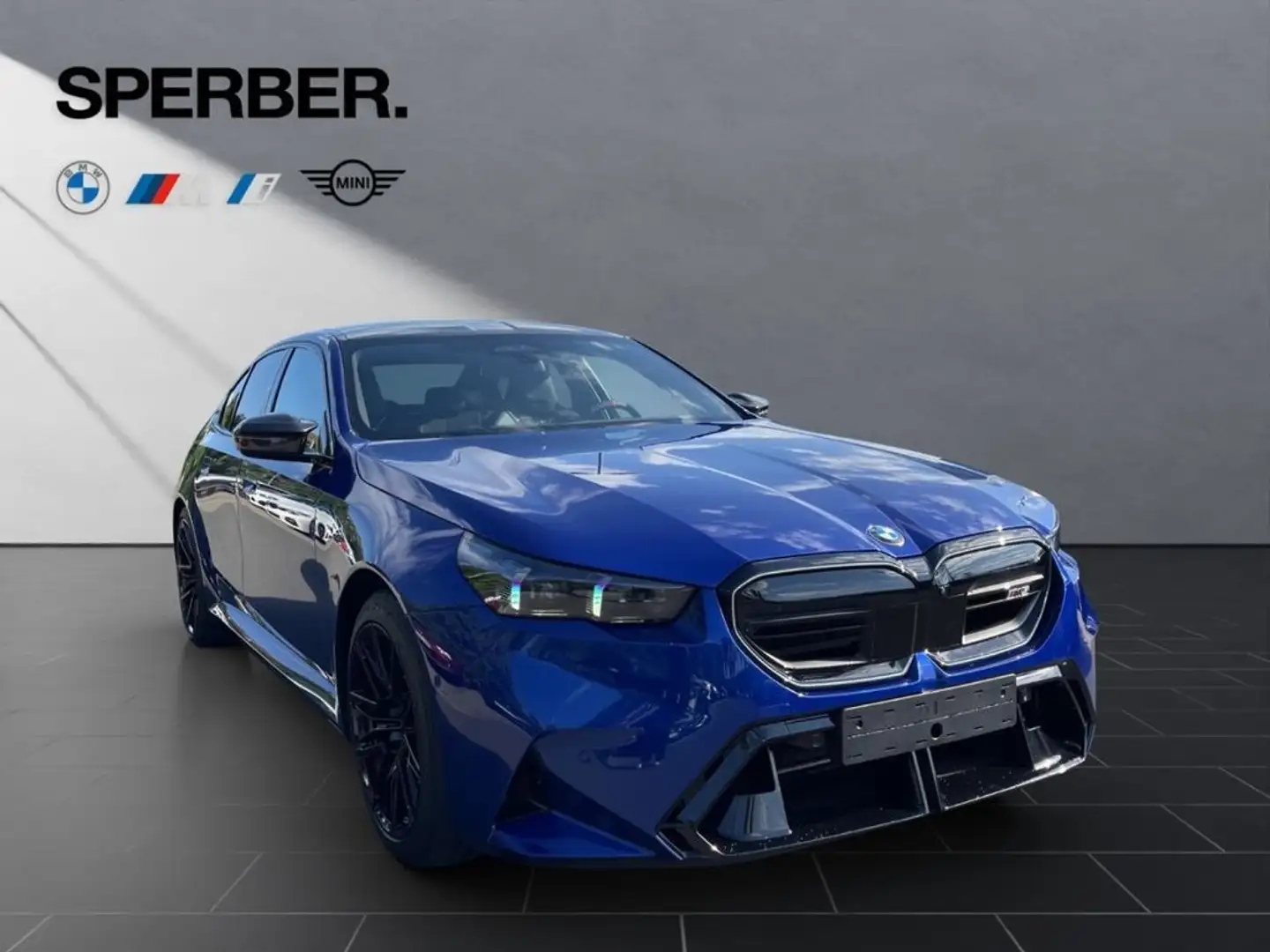 BMW M5 HYBRIDE/ESSENCE 727CH Bleu - 2