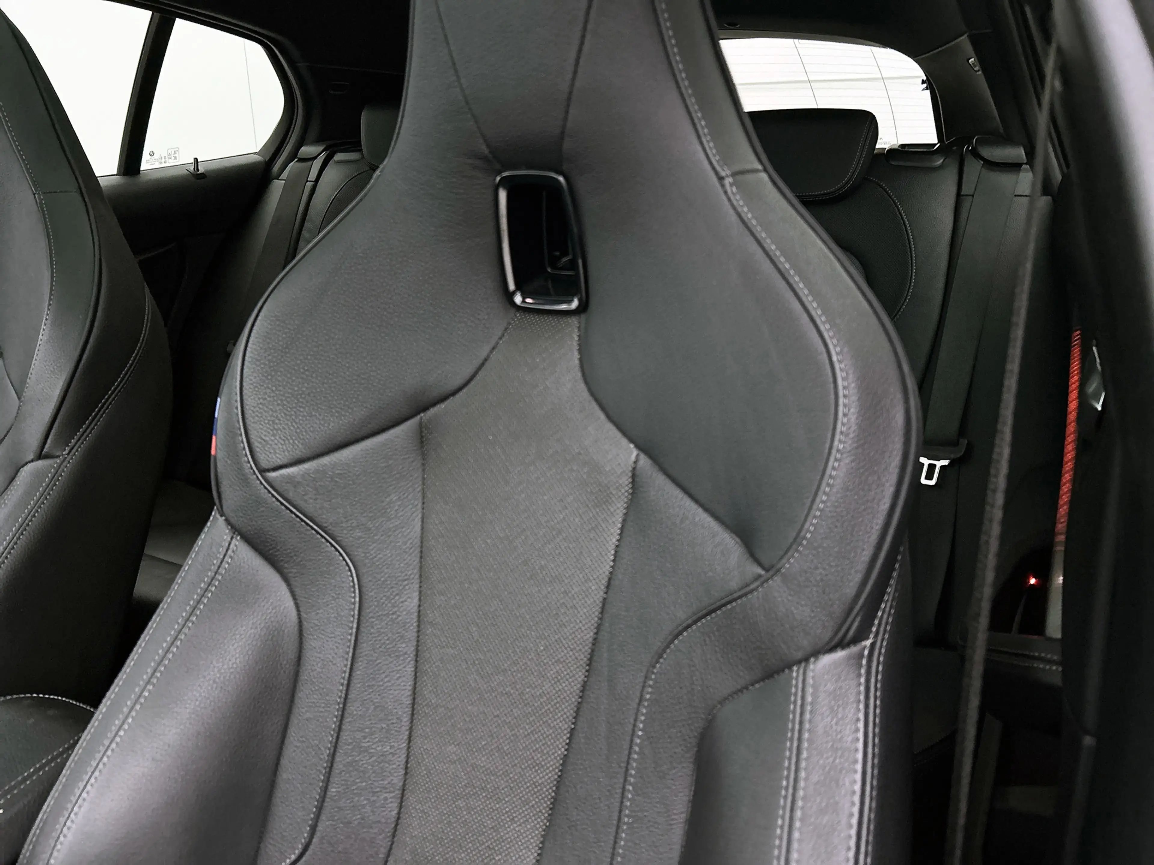 BMW 118 1-serie 118i High Executive M Sport | Schuifdak | — photo 19