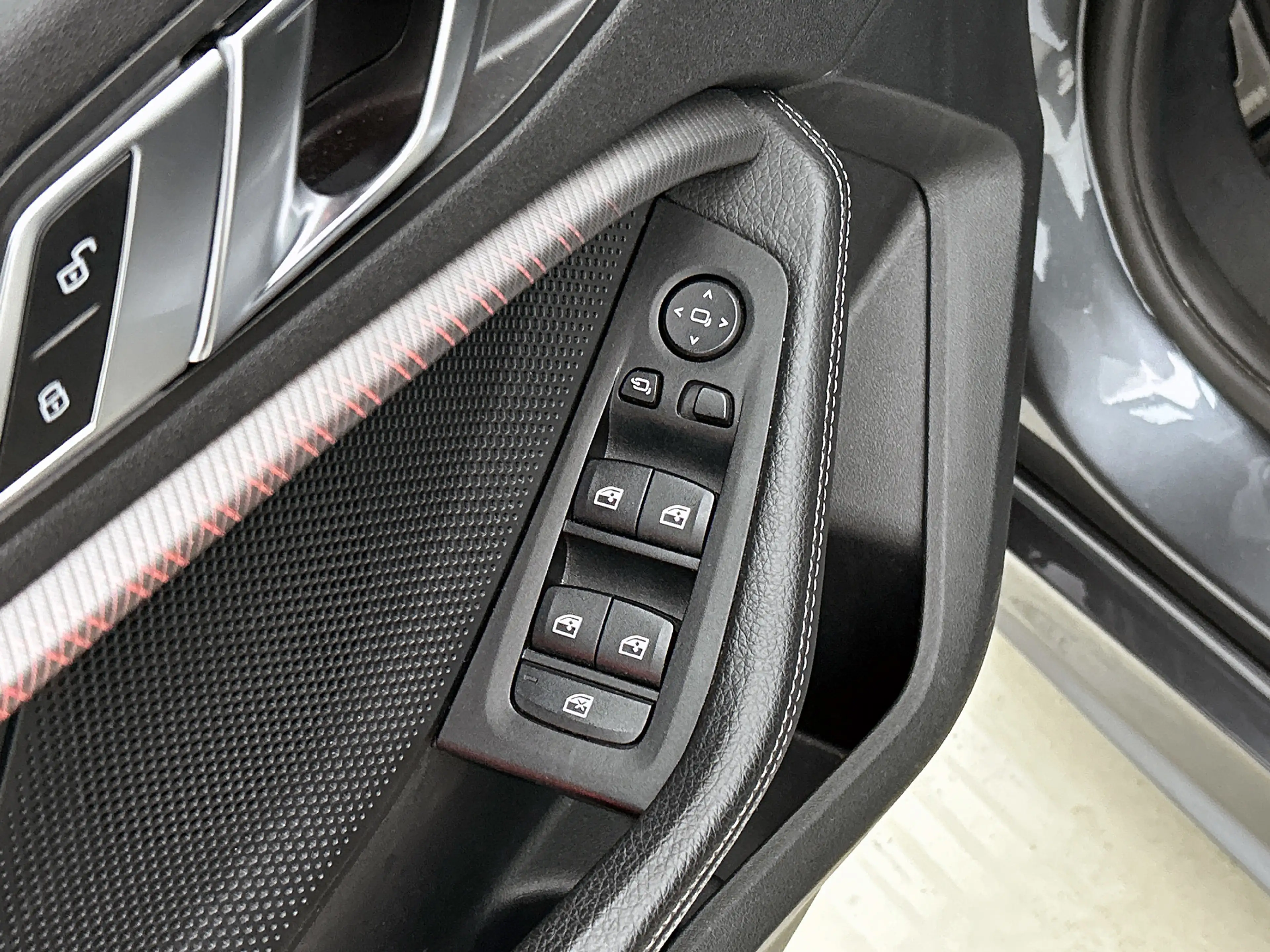 BMW 118 1-serie 118i High Executive M Sport | Schuifdak | — photo 30