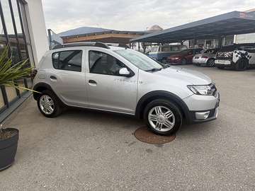 Stepway Laureate 0,9 TCe