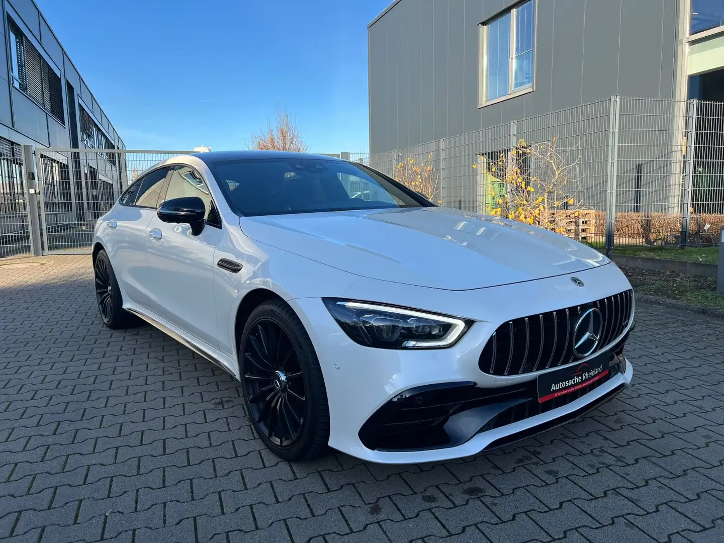 Mercedes-Benz AMG GT 43 4MATIC+ *Night*ServiceNeu*Garantie* Weiß - 1