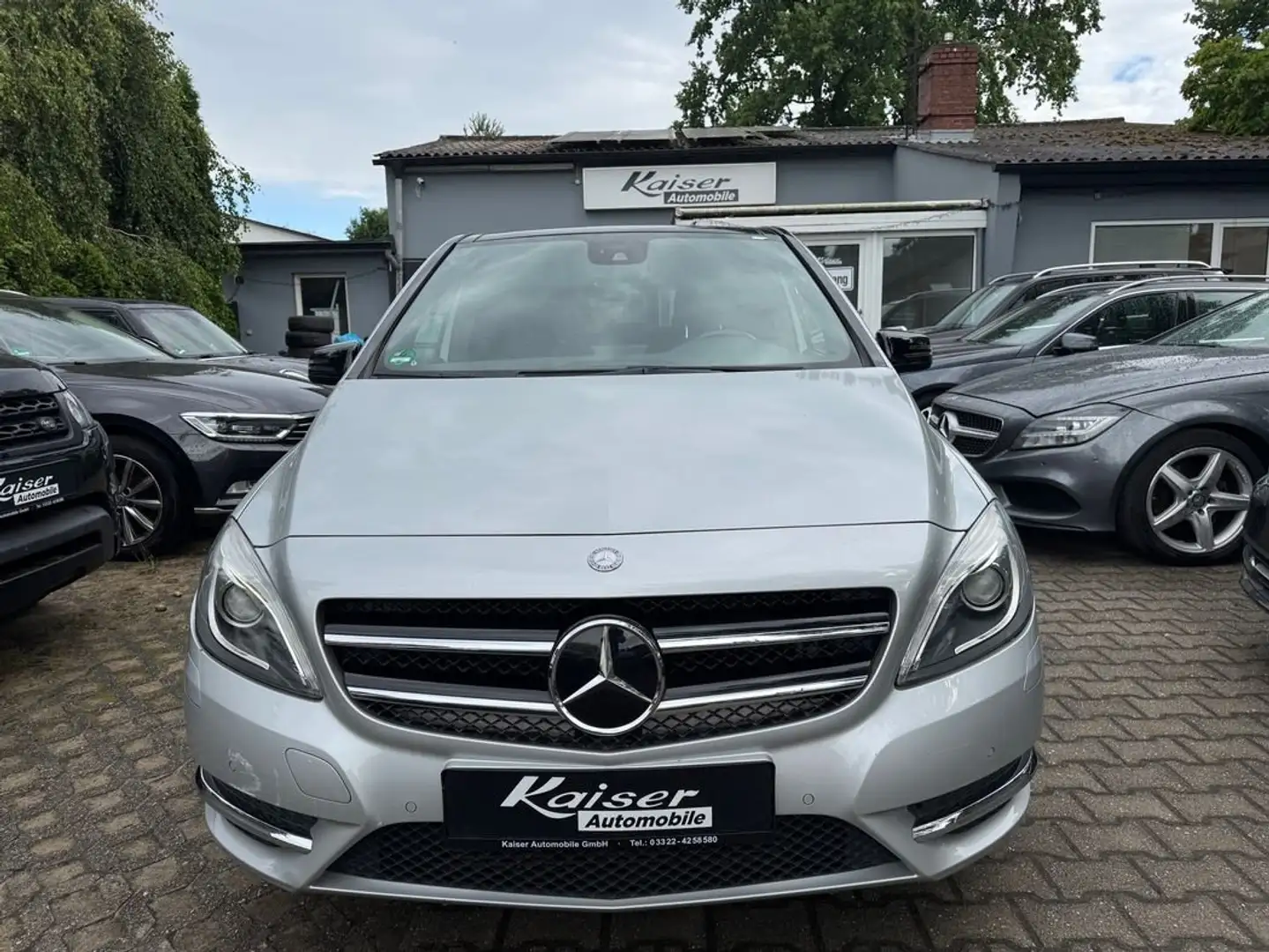 Mercedes-Benz B 220 CDI-Vollausstattung-komplett Scheckheftgepflegt Zilver - 2