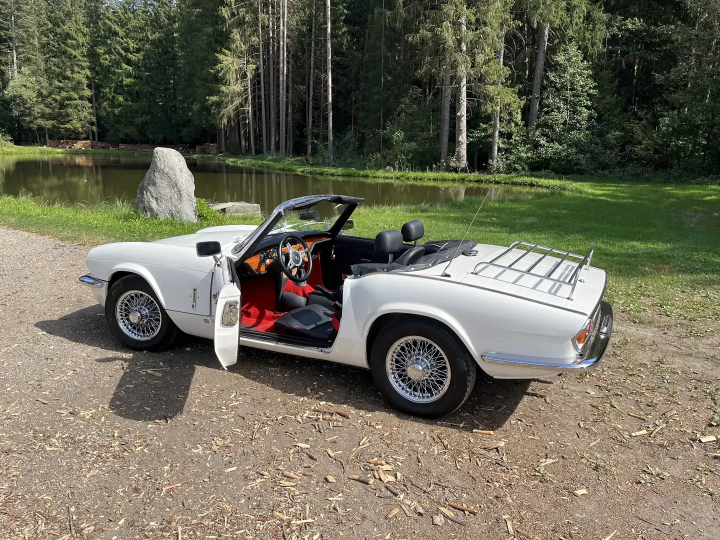 Triumph Spitfire Ledersitze Weiß - 1