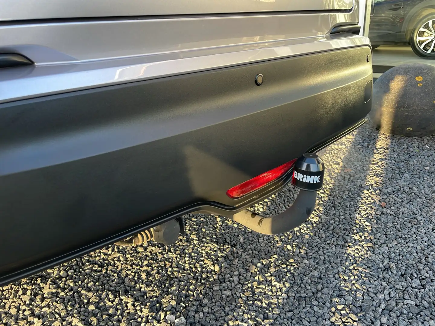 Toyota C-HR 1.8 Hybrid Bi-Tone 10jr garantie | Trekhaak | Adap Grijs - 2