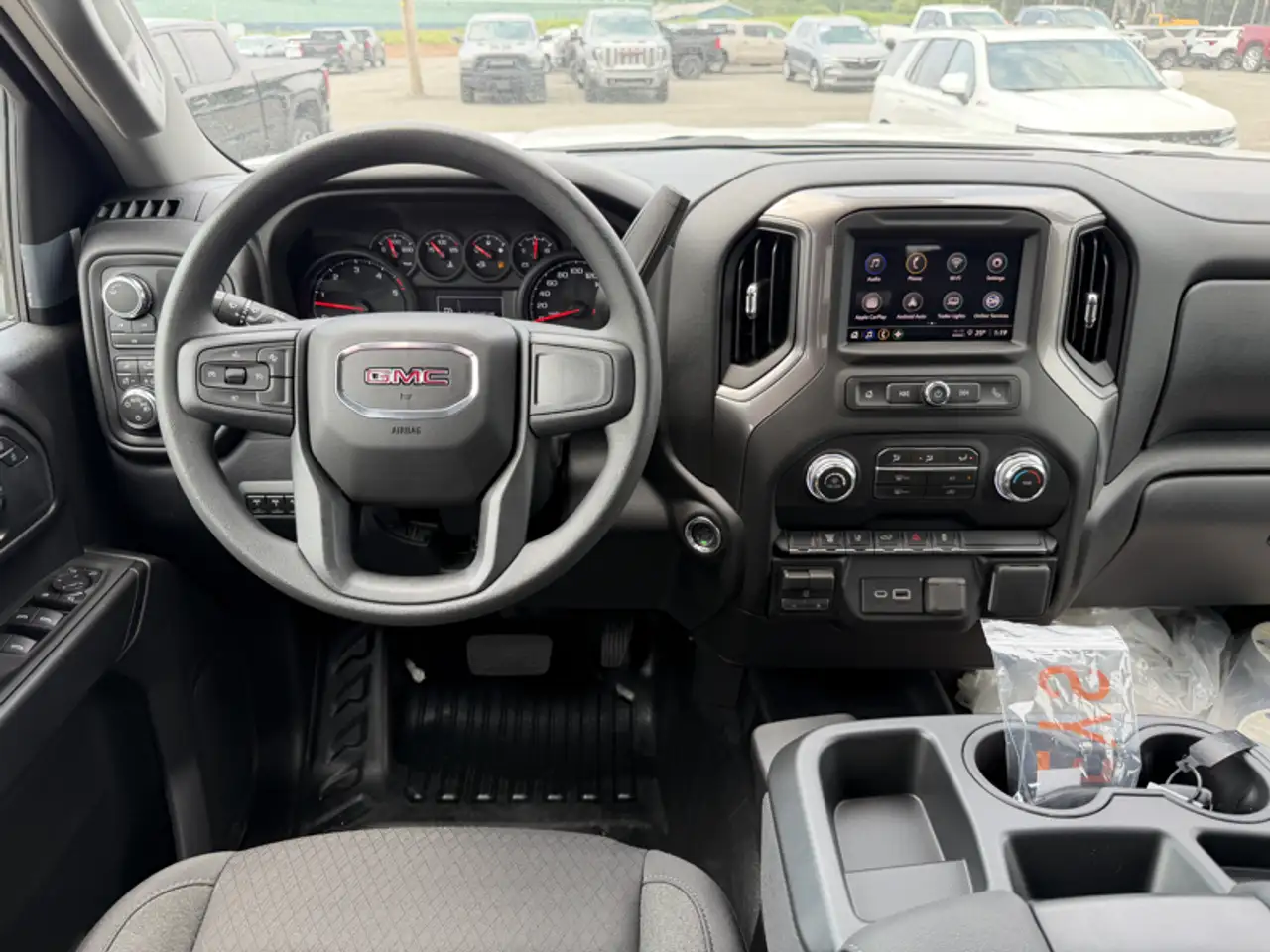 GMC Sierra 3500HD photo GMC Sierra 3500HD