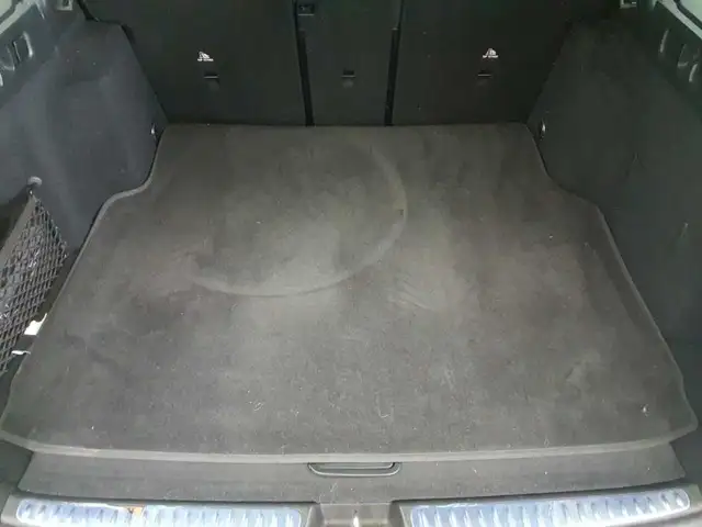 Mercedes-Benz C-Class view 15