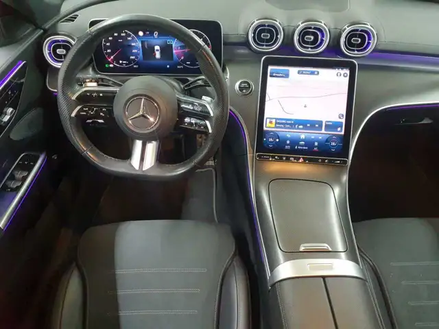 Mercedes-Benz C-Class view 9