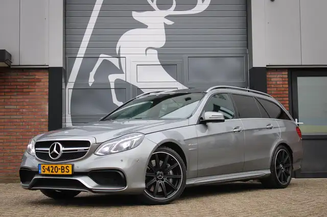 Mercedes-Benz E 63 AMG Estate 4MATIC Mercedes-Benz E-klasse Estate 63 AMG